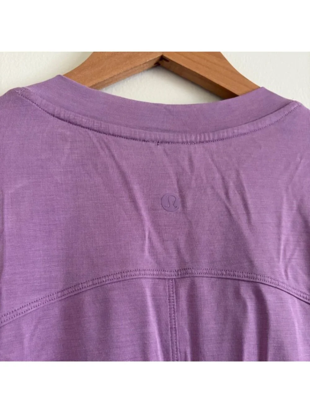Lululemon Athletic Side Cinch Long Sleeve Crewneck Shirt Purple Women’s Sz 4
